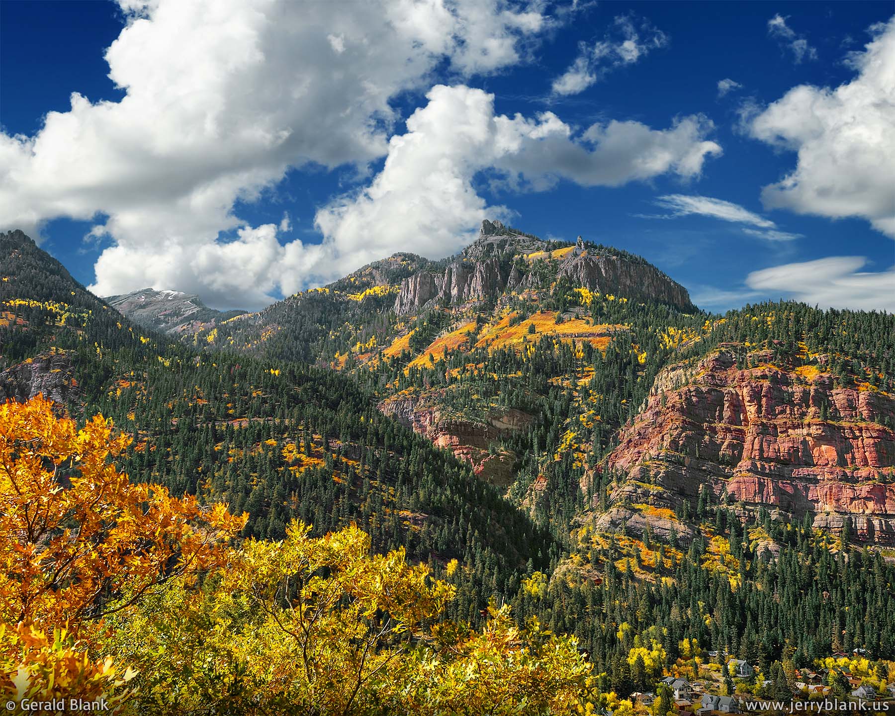 #06683 - A colorful autumn view looking southeast over Ouray, Colorado, toward Twin Peaks - photo by Jerry Blank